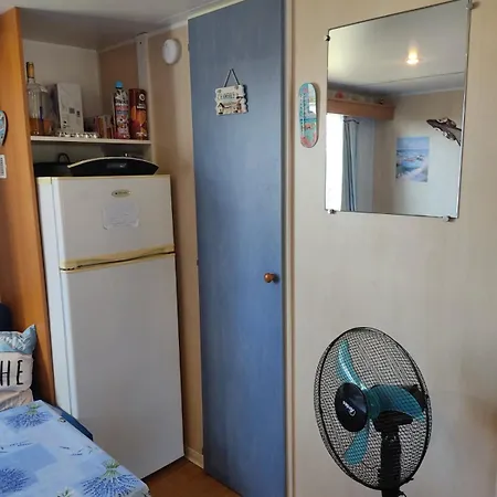 Mobil 6 Place A 900 Metres De La