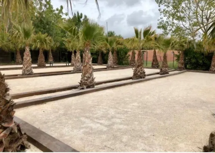 Mobil 6 Place A 900 Metres De La キャンプ場