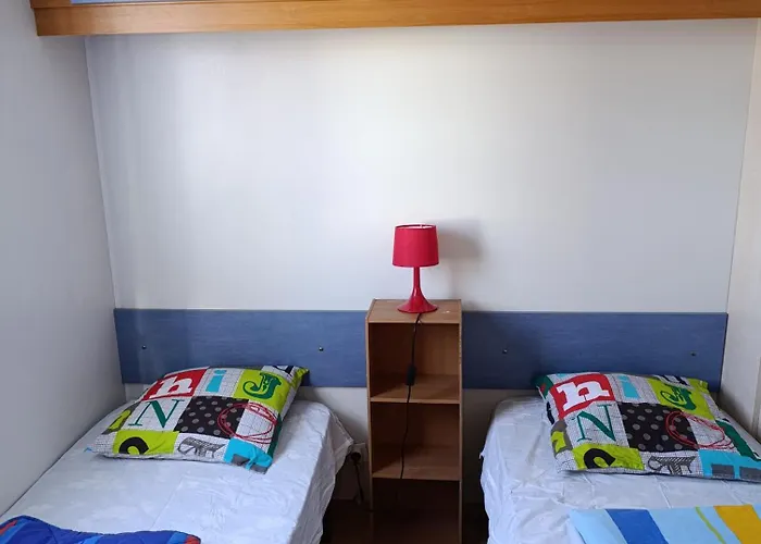 Mobil 6 Place A 900 Metres De La キャンプ場